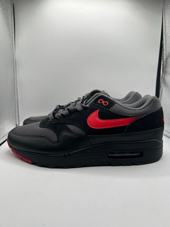 Nike Air Max 1 Essential “Vamps” size 9 mens main image 4